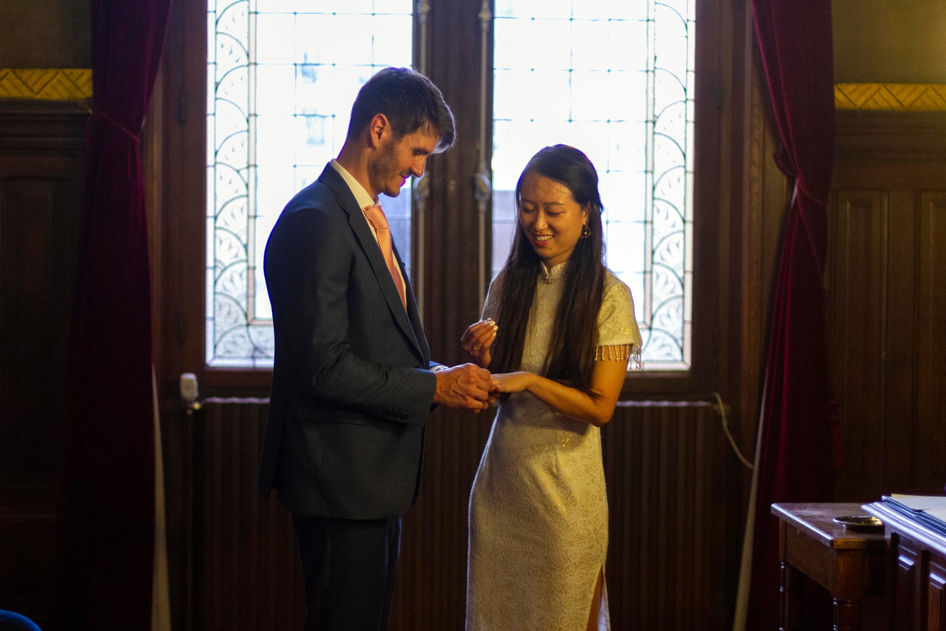 Wedding photography Alexandre and Suzanne – Paris 20th town hall